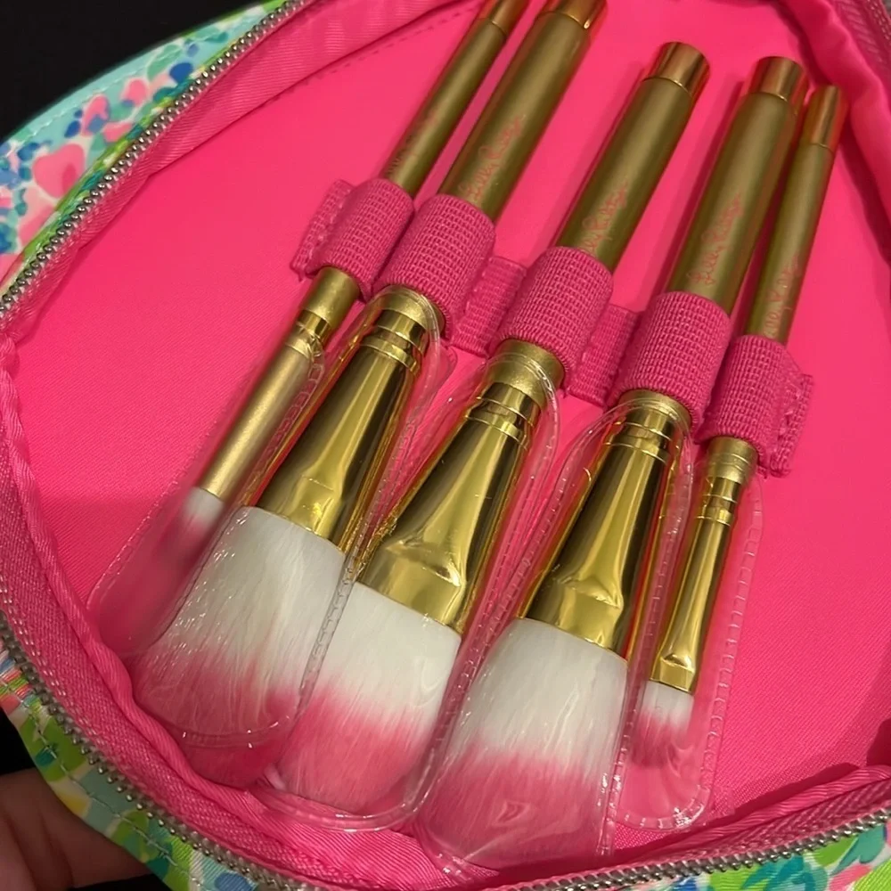 Lilly Pulitzer Makeup Brush Set Clamshell Seashell “Catch The Wave” NEW